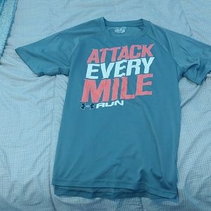 Fitted athletic shirt